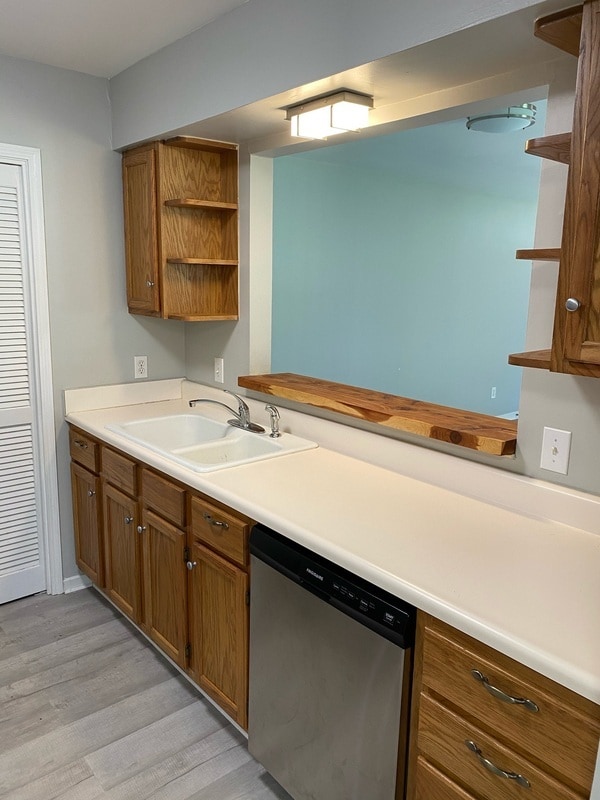 Building Photo - 200 Autumn Dr