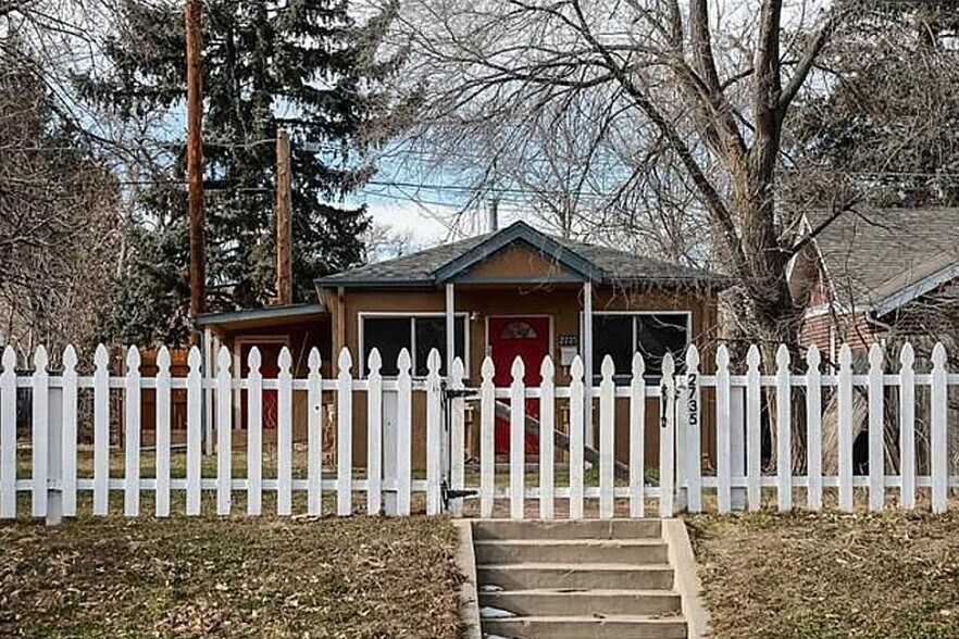 Building Photo - 2735 N Cook St