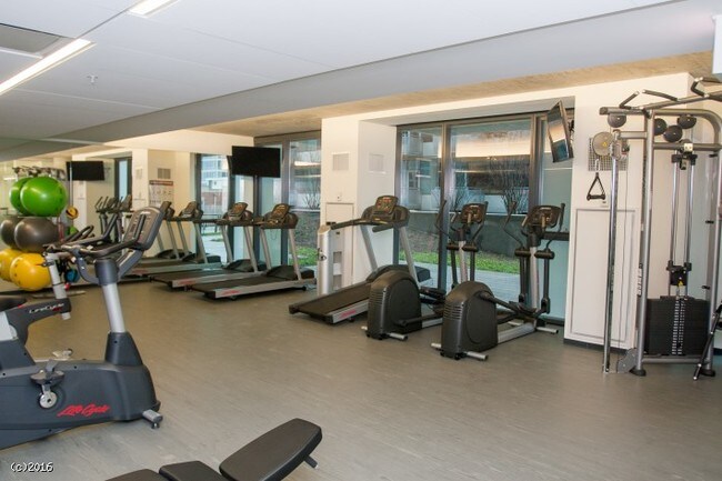 Building Photo - 1330 S Wabash Ave