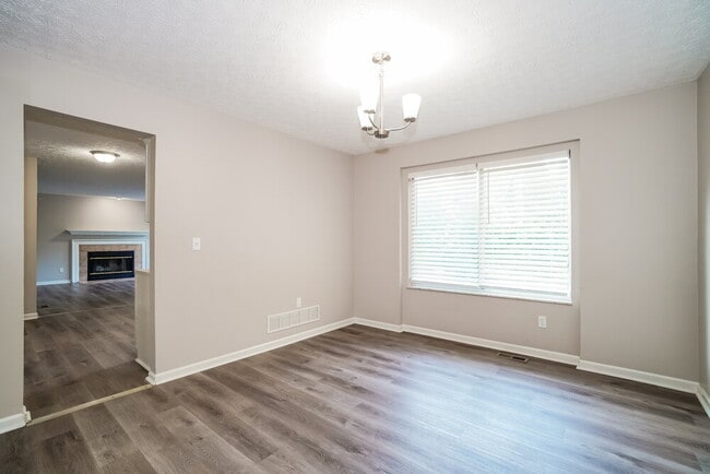 Building Photo - 1700 Golden Cloud Ln