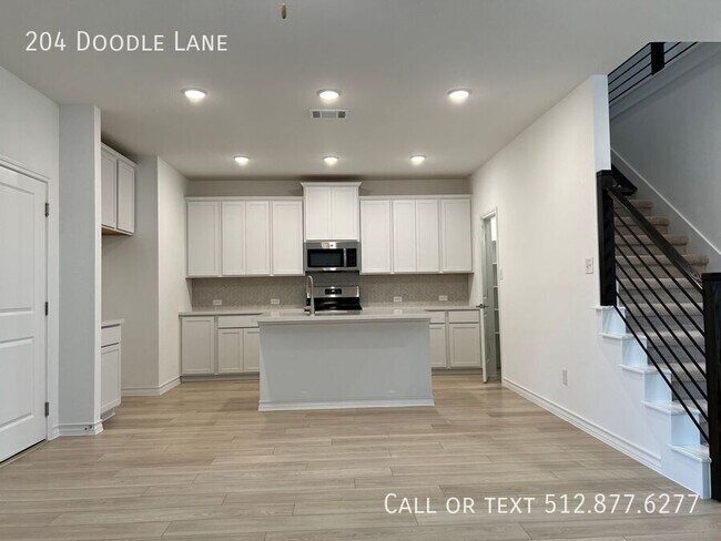 Building Photo - 204 Doodle Ln