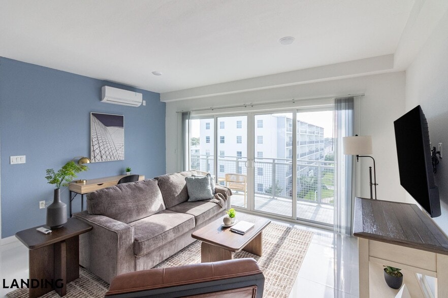 Building Photo - 25850 SW 140th Ct