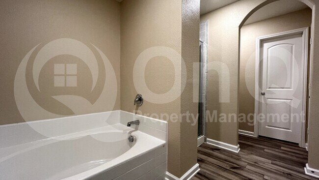 Building Photo - 283 Moonstone Way