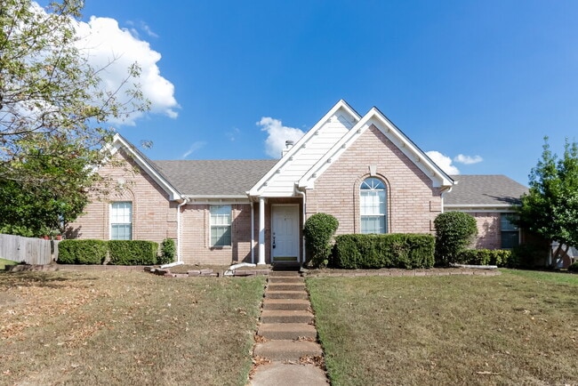Building Photo - 3102 Valley Green Ln