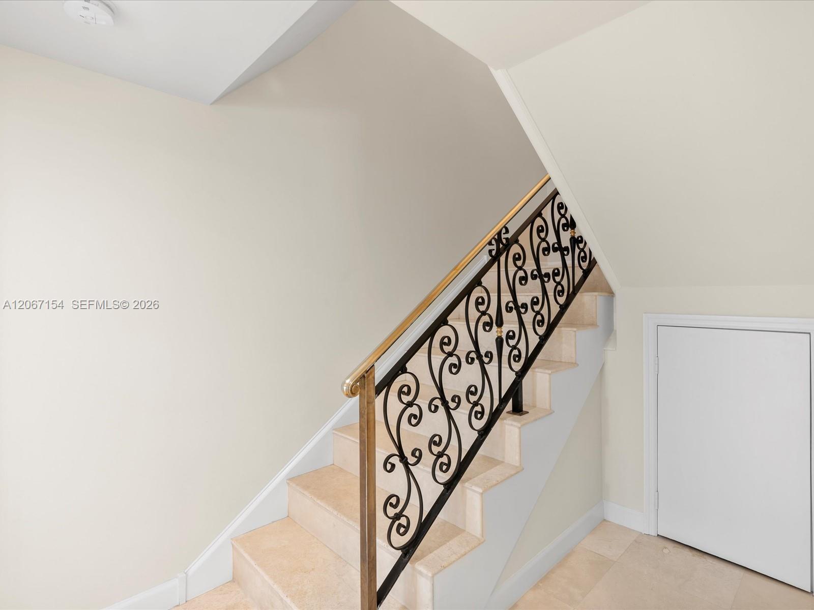 Building Photo - 730 3rd St