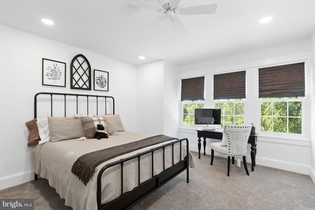 Building Photo - 528 Lower E Valley Forge Rd