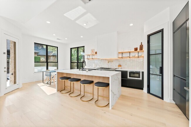 Building Photo - 1053 Bat Hawk Ct