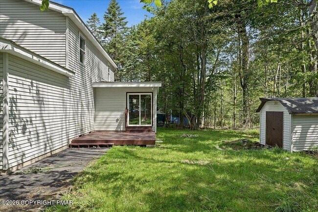 Building Photo - 5617 Pembrook Dr