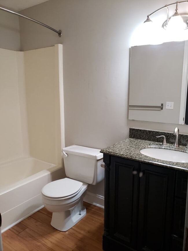 Building Photo - 3 bedroom home in Sherrills Ford