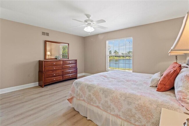 Building Photo - 5207 88th St W