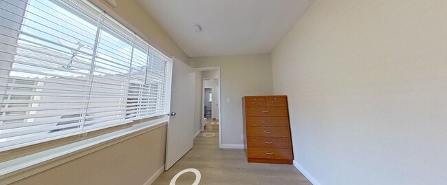 Building Photo - 22565 Norwood Dr