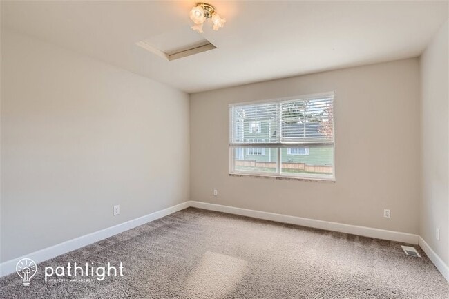 Building Photo - 3420 91 Street SE