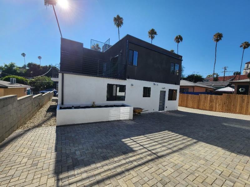 Building Photo - 3330 Portola Ave