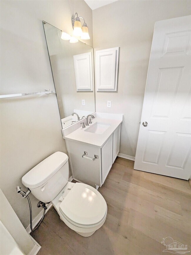 Building Photo - 5915 Bilek Dr