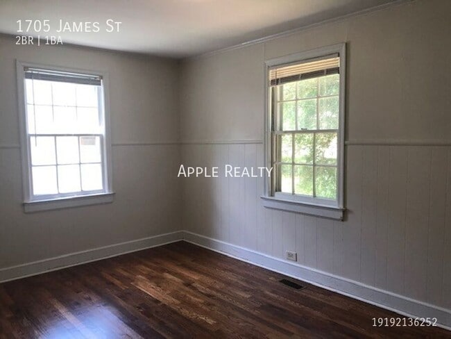 Building Photo - 1705 James St