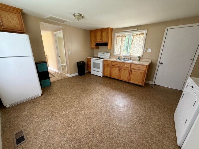 Building Photo - 1414 Daresa Ln
