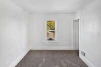 Building Photo - Centrally Located to Downtown Lansing