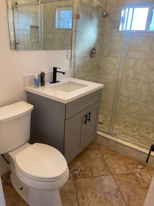 Building Photo - 3BD/1.5BA House -24701 Starcrest Dr.  Moreno Valley, CA 92553