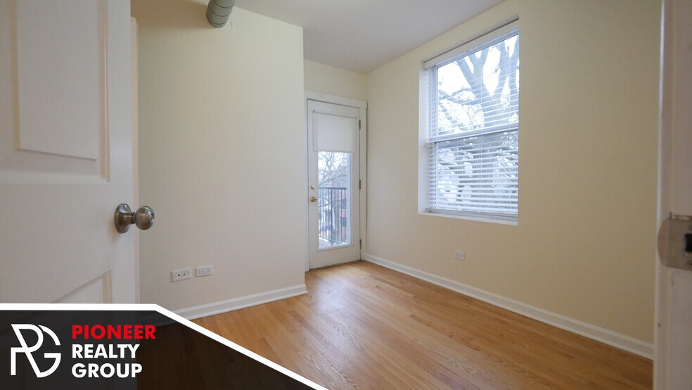 Building Photo - 2519 W Leland Ave