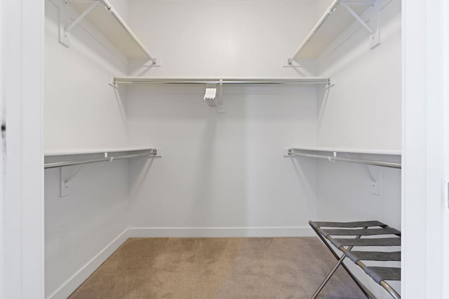 Building Photo - 489 E 400 S