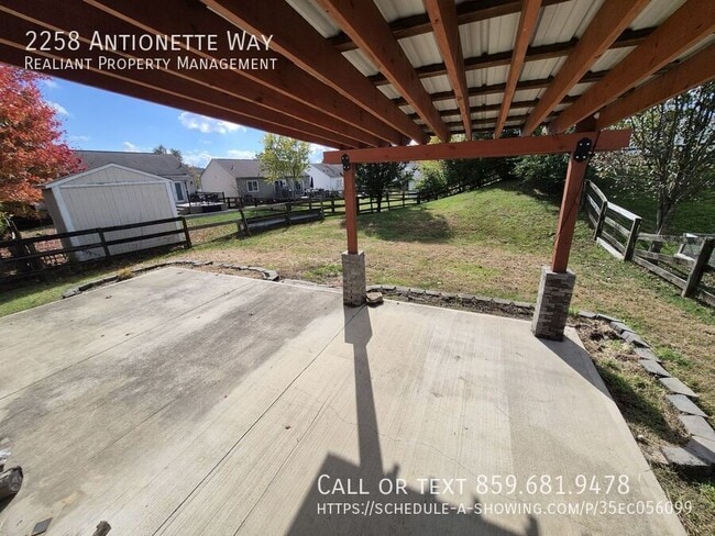 Building Photo - 2258 Antionette Way-