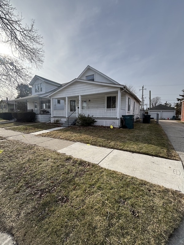 Building Photo - 1520 Fort Park Blvd