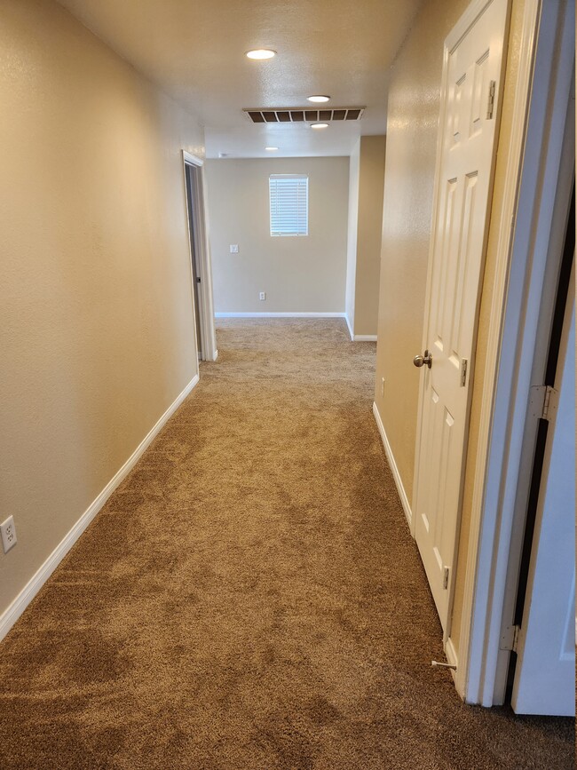 Building Photo - 5236 Scarlet Iris Ct