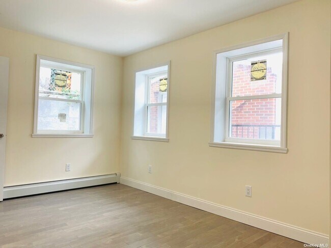 Building Photo - 116,15 14th Rd