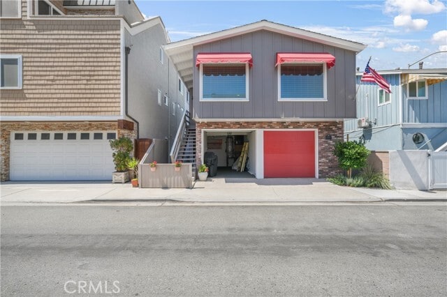 Building Photo - 17075 5th St