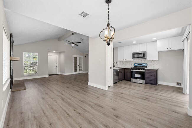 Building Photo - 3535 Nutwood Ln
