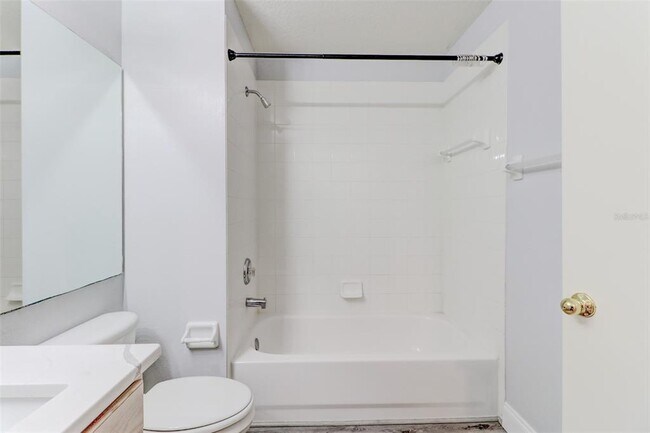 Building Photo - 29806 Morningmist Dr