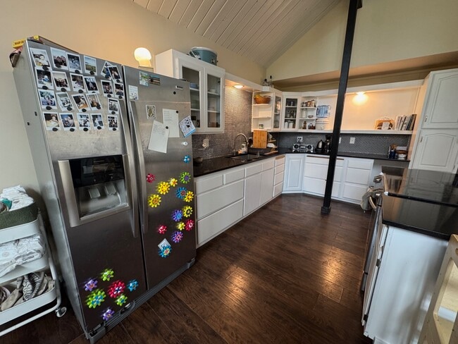 Building Photo - 10215 SW 116th St