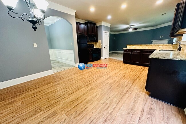 Building Photo - Nice 2-story house in the DISCOVERY cluste...