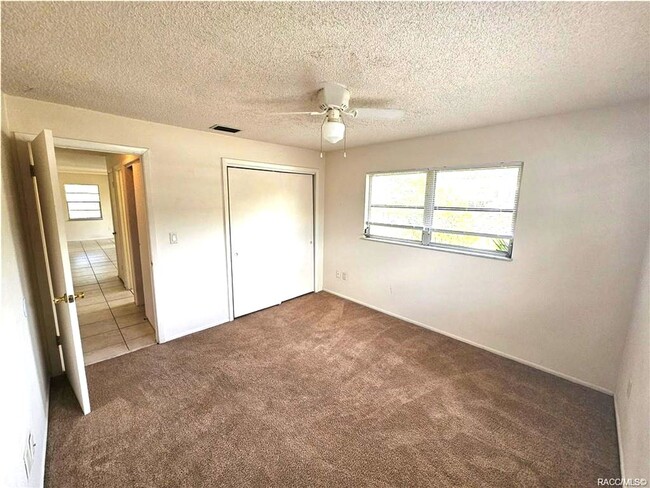 Building Photo - Adorable 2/1 in Citrus Springs!!!