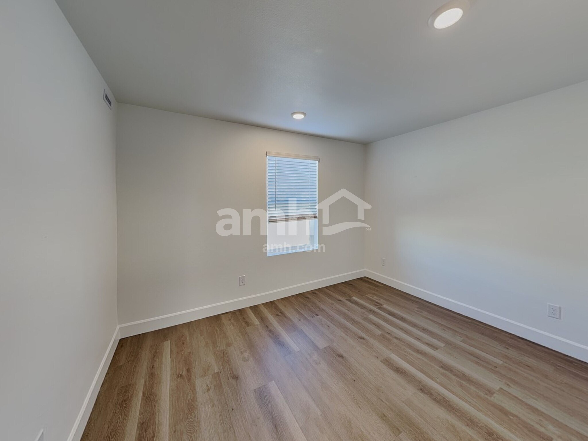 Building Photo - 10087 Abilene St