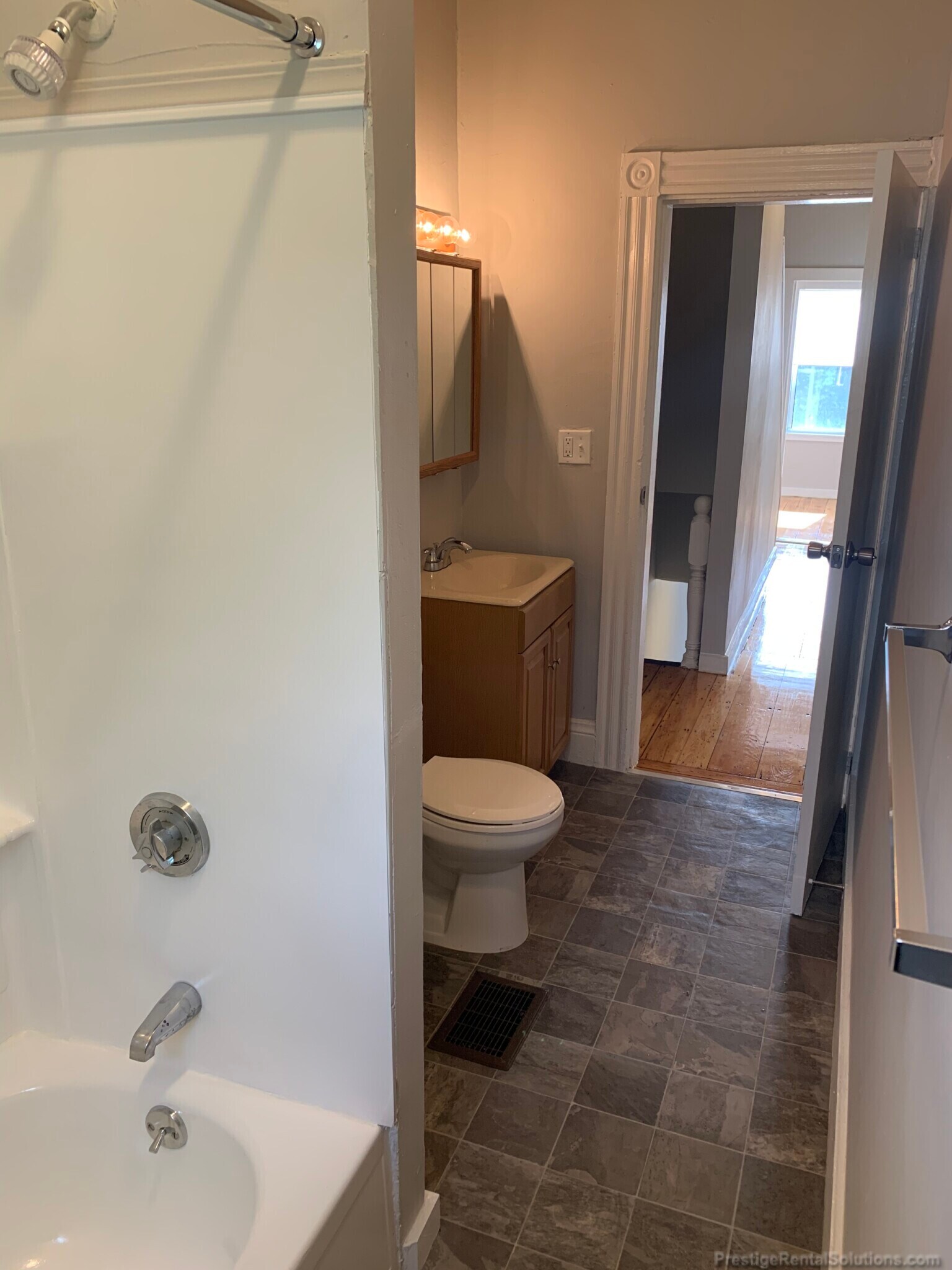 Building Photo - 6 Walk Hill St