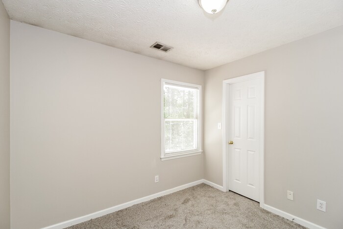 Building Photo - 2261 Sunbrook Trail