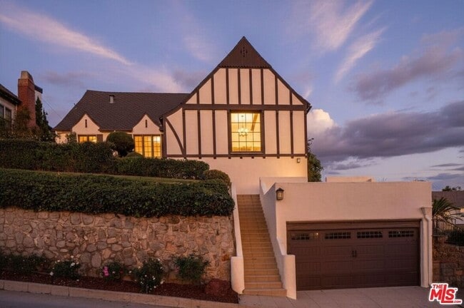 Building Photo - 755 Luton Dr