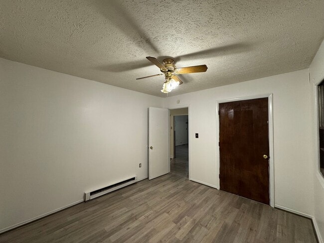 Building Photo - 602 Oak Grove Rd