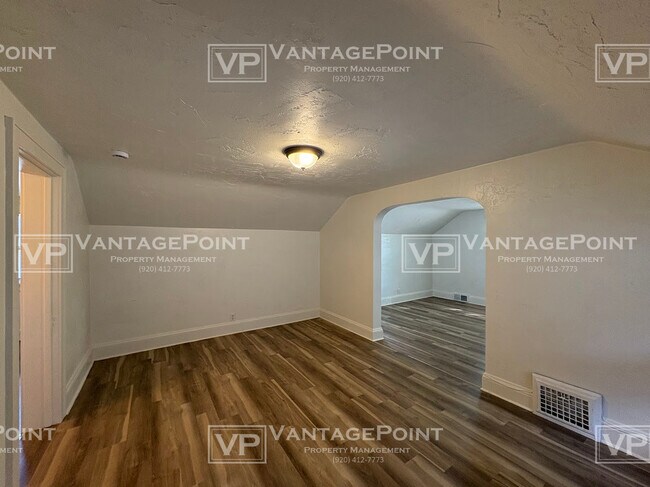 Building Photo - 1517A Oregon St
