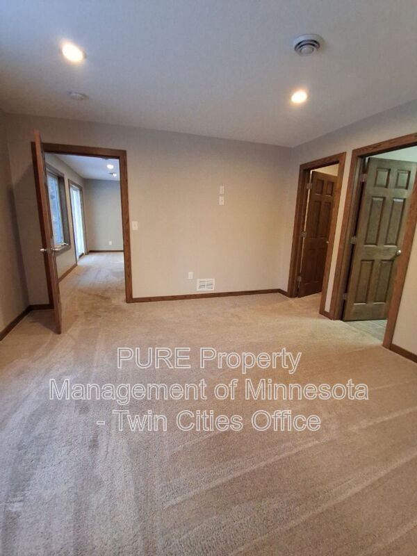 Building Photo - 3181 Doneene Ln