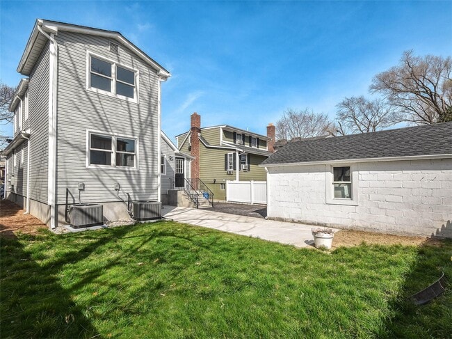 Building Photo - 50 Graywood Rd