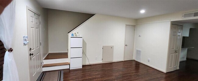 Building Photo - 1433 Cedar Post Ln