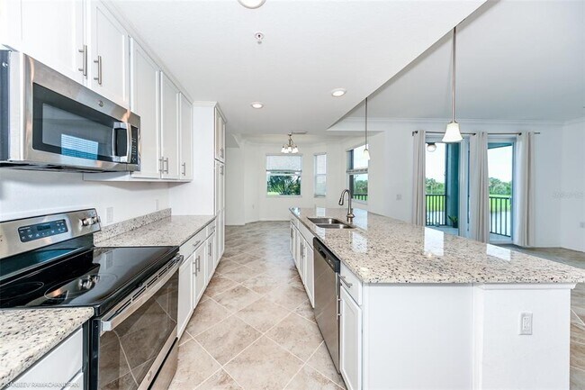 Building Photo - 14061 Heritage Landing Blvd