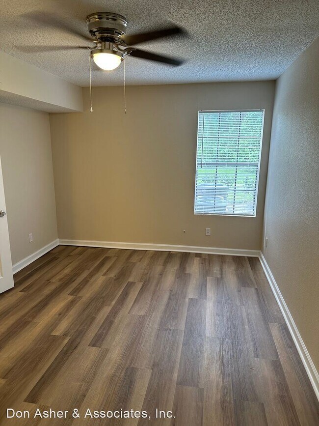 Building Photo - 2 br, 1 bath House - 465 Forestway Circle ...