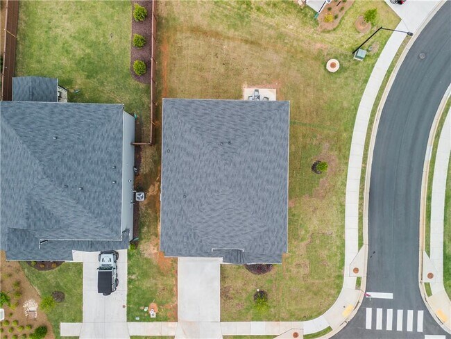Building Photo - 107 Meander Dr