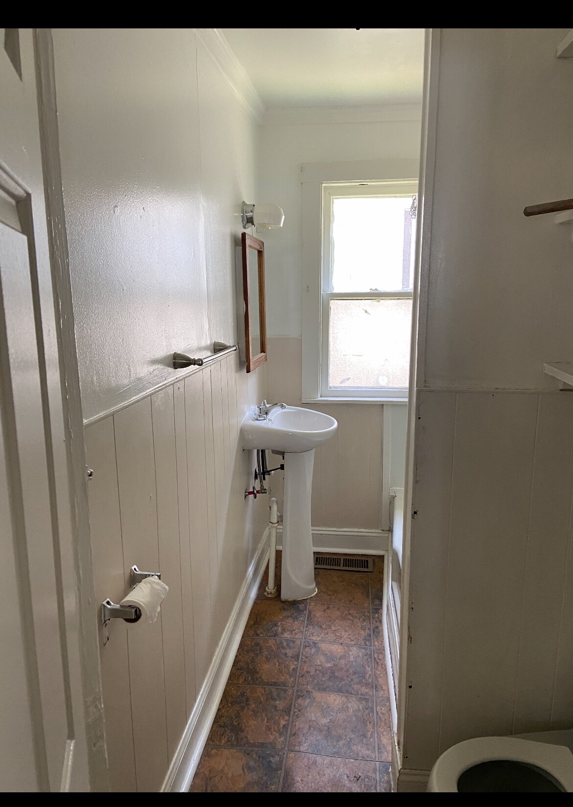 Building Photo - 310 Cedar Pl