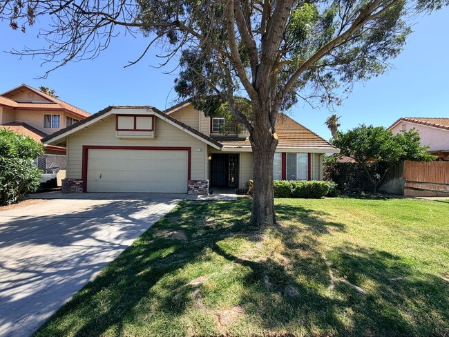 Building Photo - 1311 St Francis Dr
