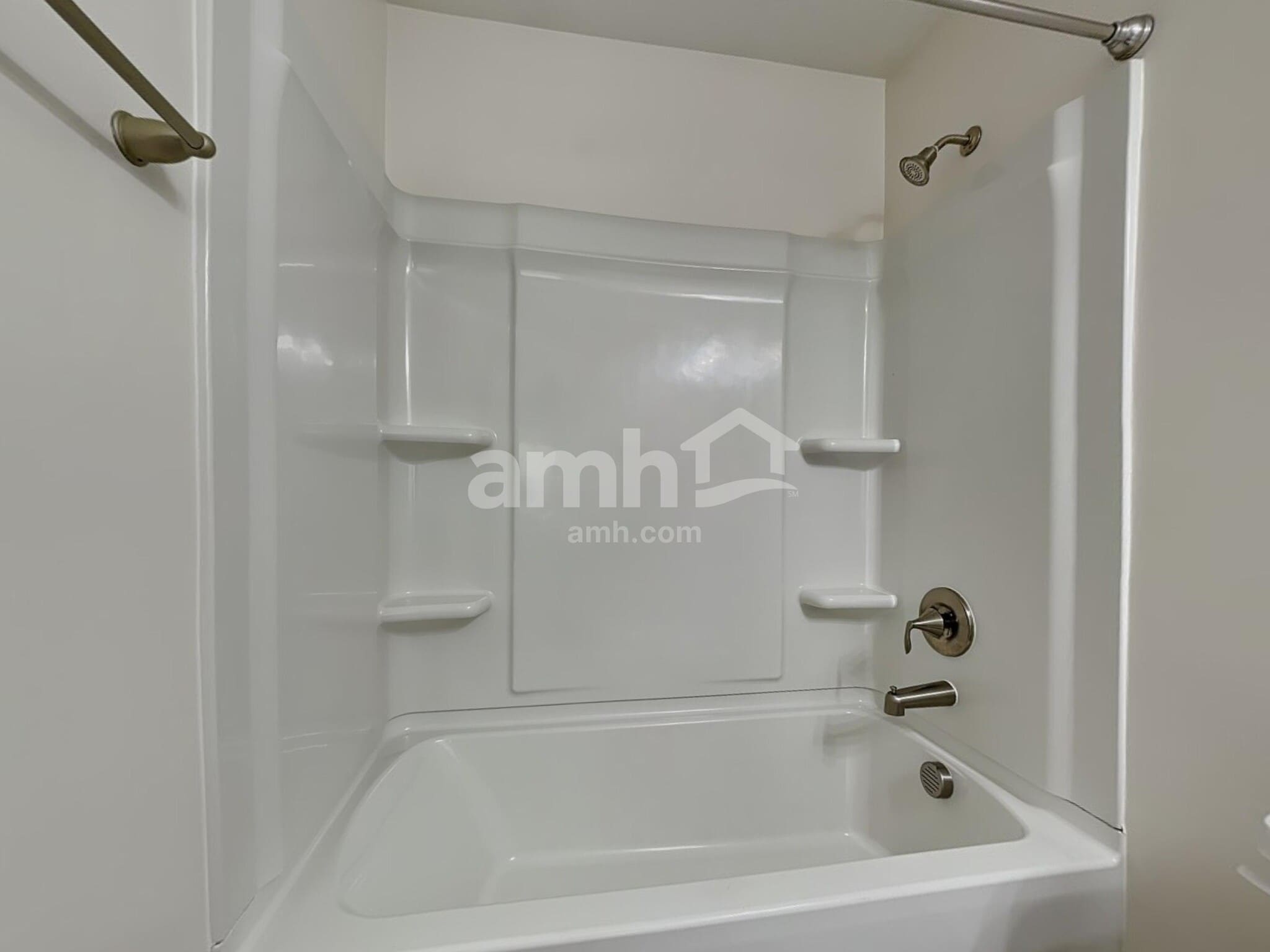 Building Photo - 208 Clearwater Cir