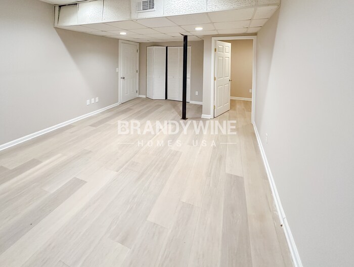 Building Photo - 62 Colony Dr